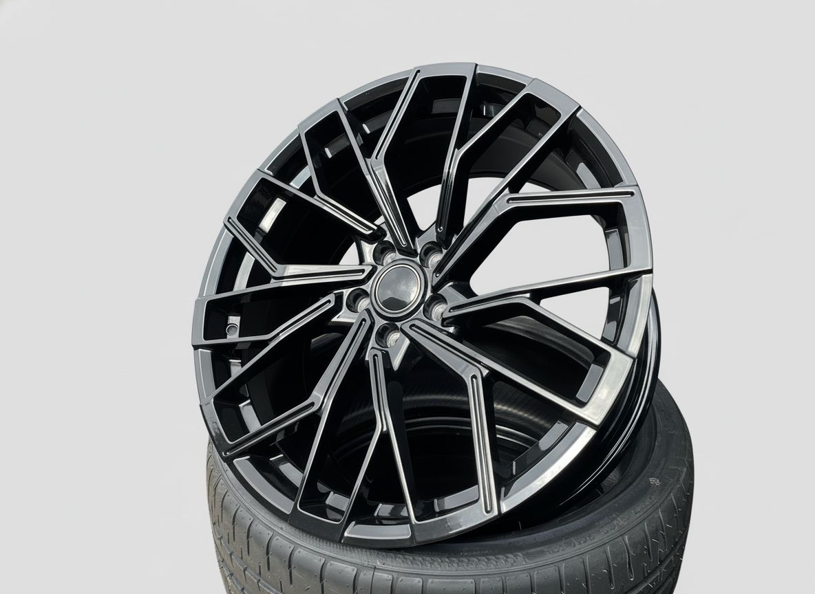 AU18 22x10 5x112 +26 66.6 Gloss Black