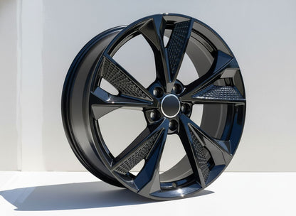 AU14 19x8.5 5x112 +32 66.6 Gloss Black