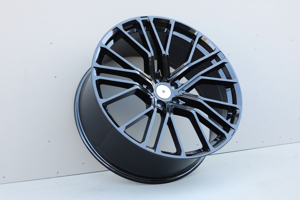 AU17 22x9.5 5x112 +26 66.6 Gloss Black