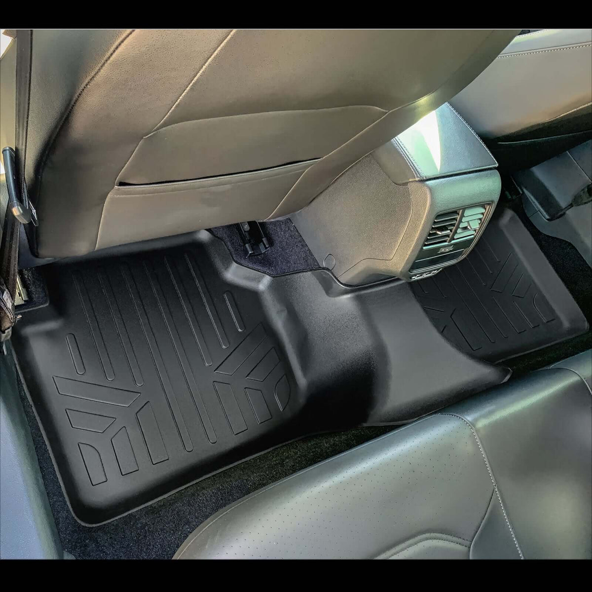 2012-2019 Volkswagen Passat Floor Liners | SMARTLINER
