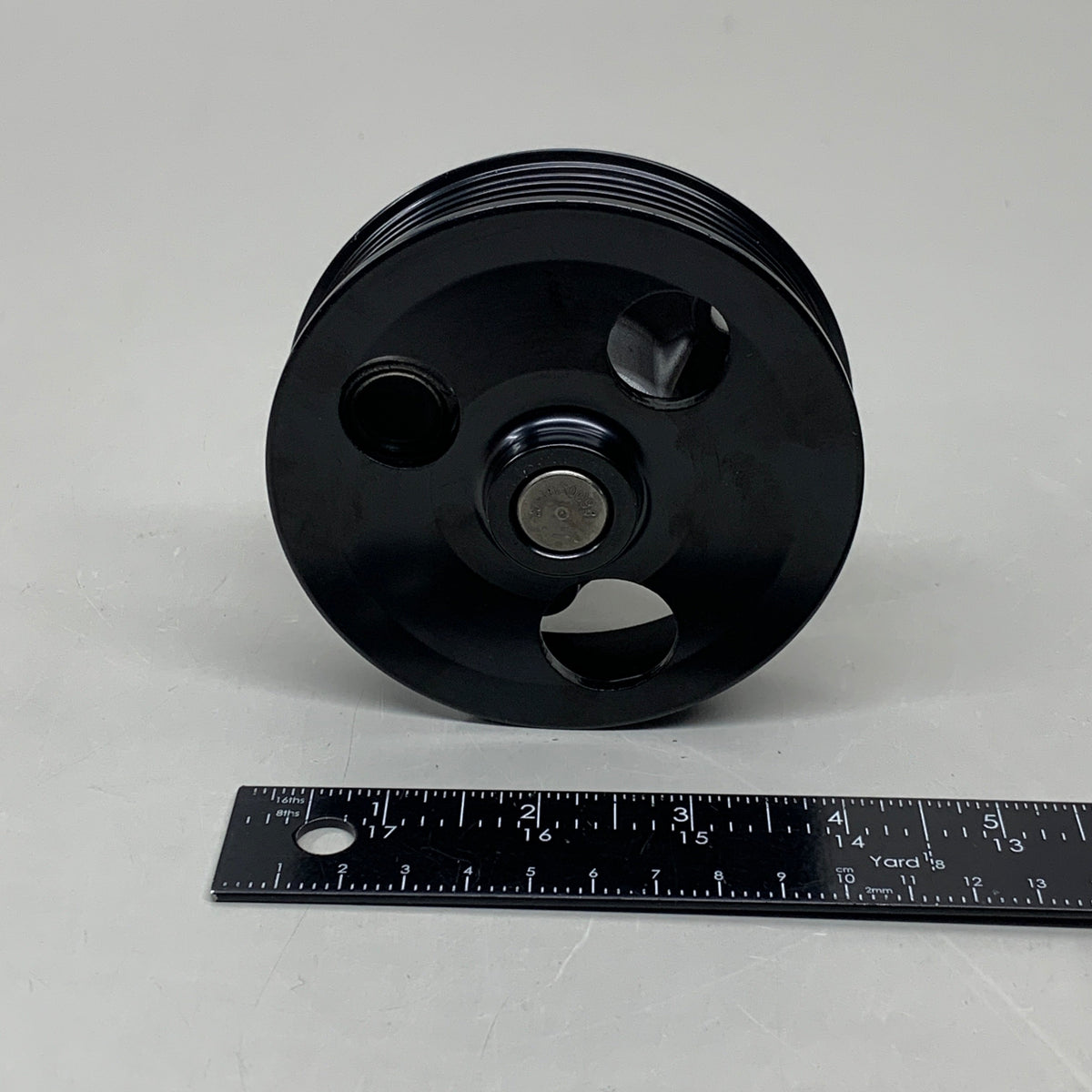 GMB Engine Water Pump for Volkswagen Vehicles 187412 180-9070