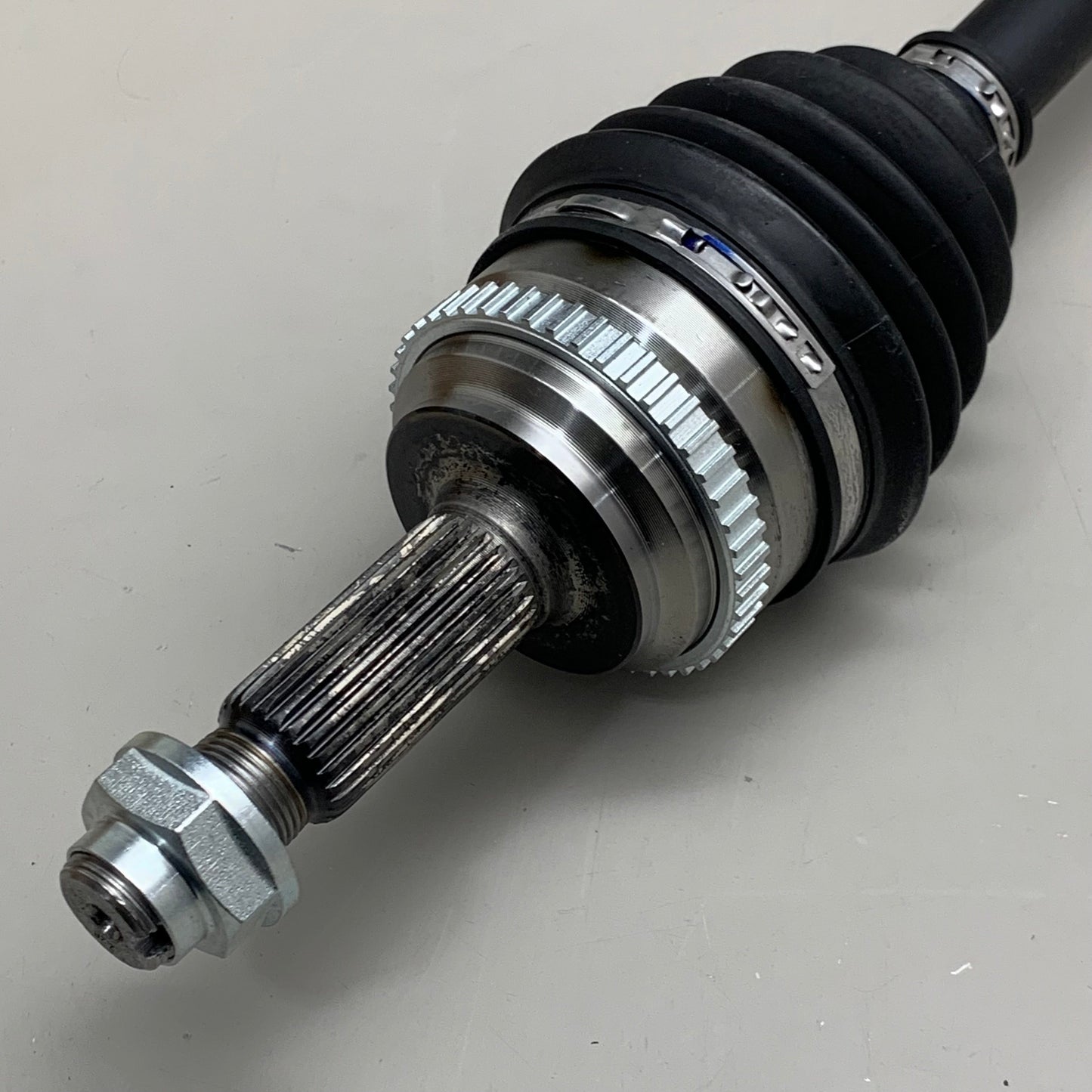 NAPA CV Drive Axle Grooved 20 Spline 25.47" for Pontiac & Toyota 94-4029