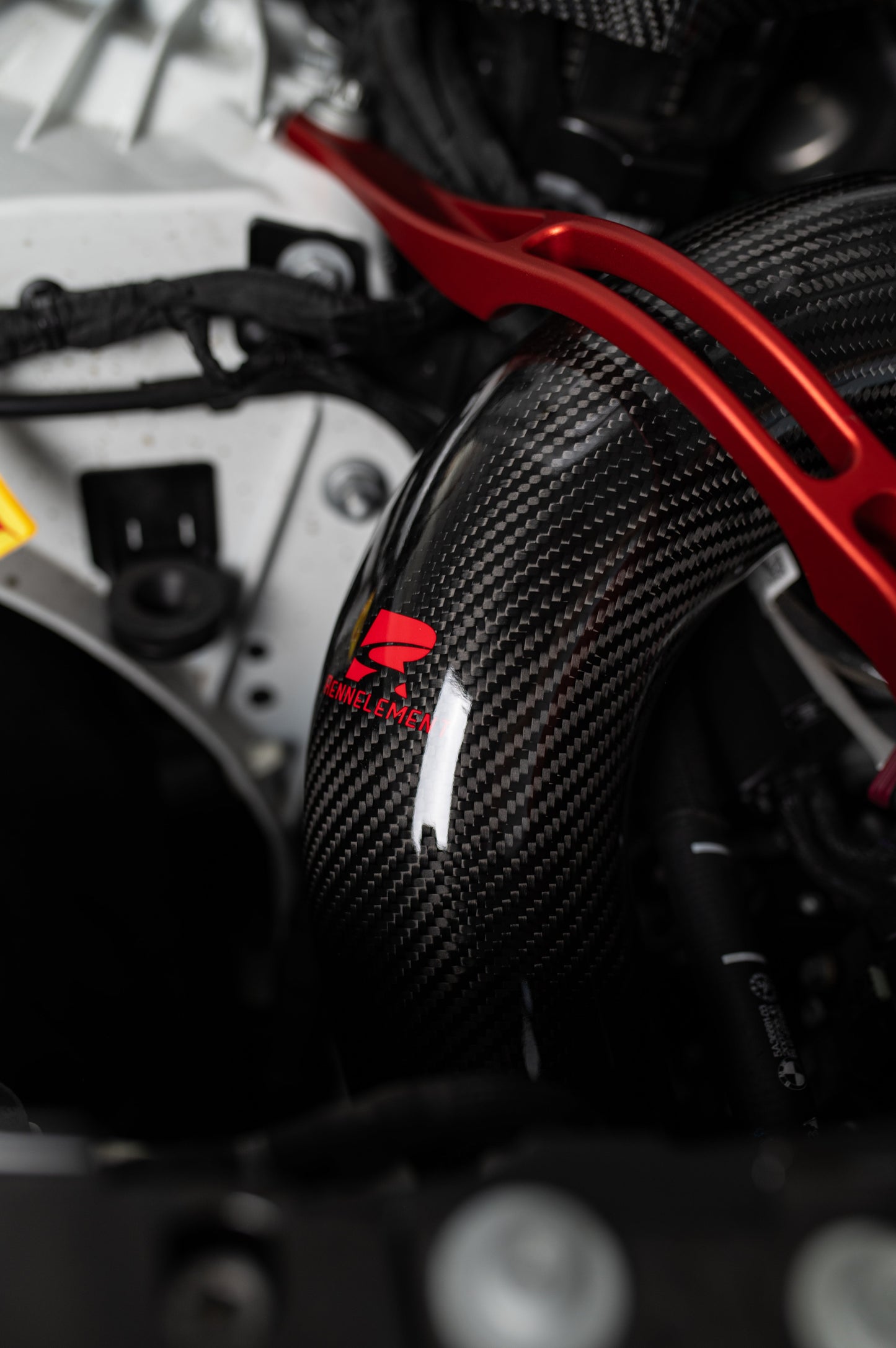 RENNELEMENT G90/G99 M5 BMW Dry Carbon Fiber Front Mount Intake