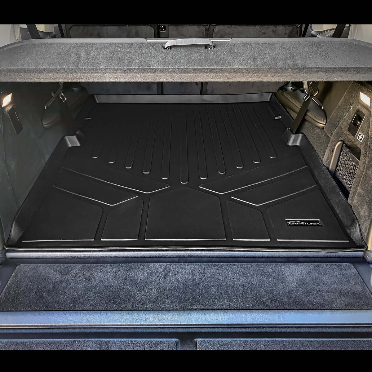 2019-2027 BMW X7 40i Cargo Liner | SMARTLINER
