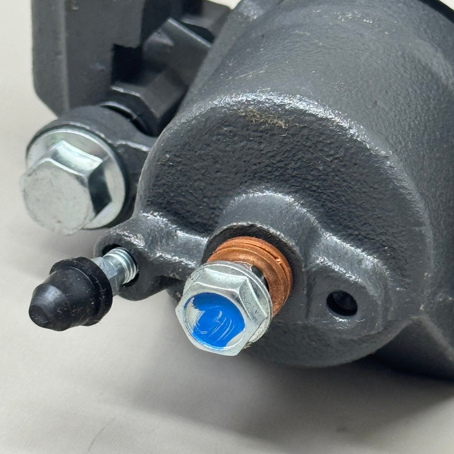 SILENT STOP Ultra Quiet Bracketed Semi Loaded Caliper Disc Brake 12-9396