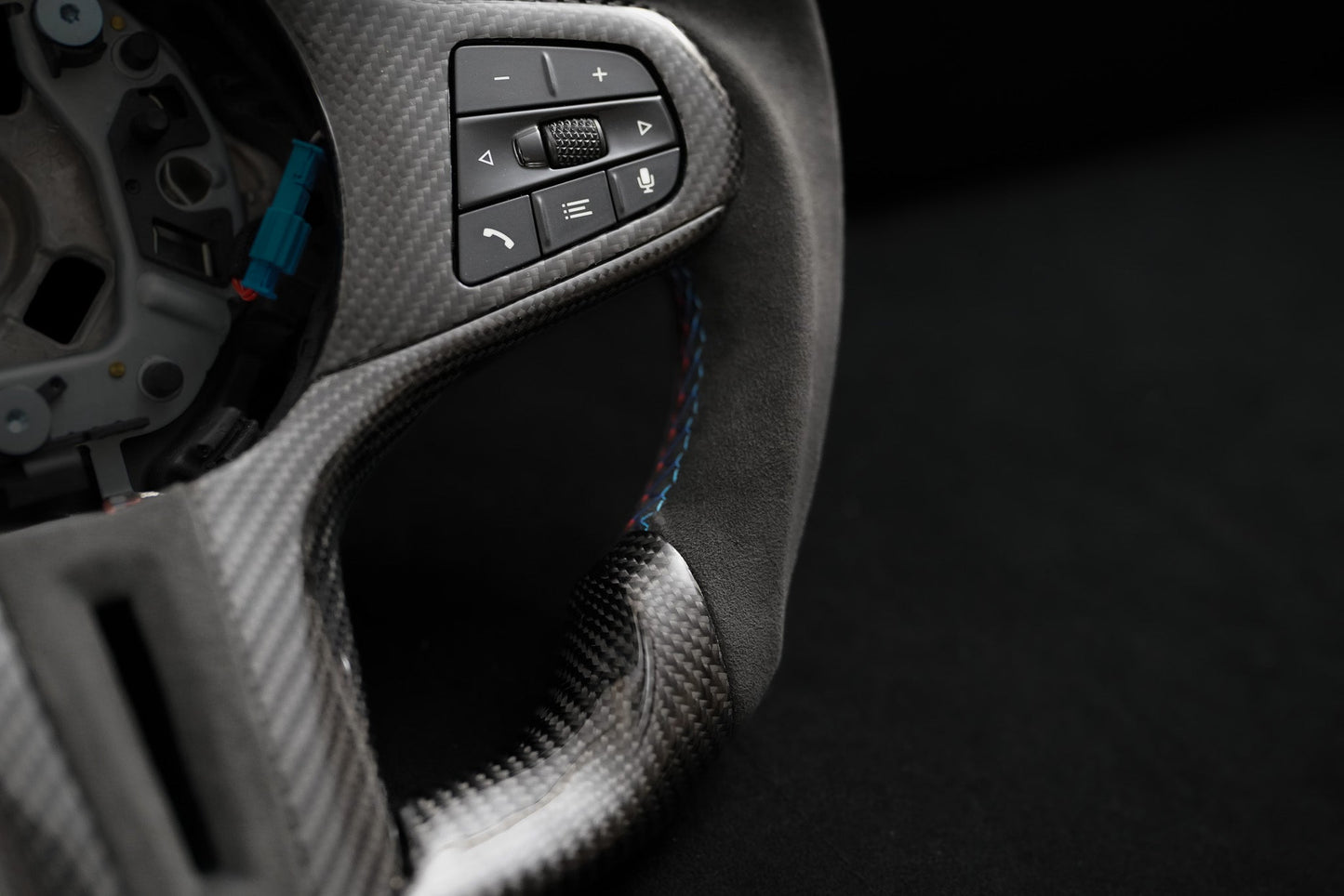 BMW Alcantara Flat Bottom Carbon Fiber Steering Wheel for G / F Chassis- iCBL's Signature Design for F90 M5 M8 X5 X6 M850i M840i M550 M540i