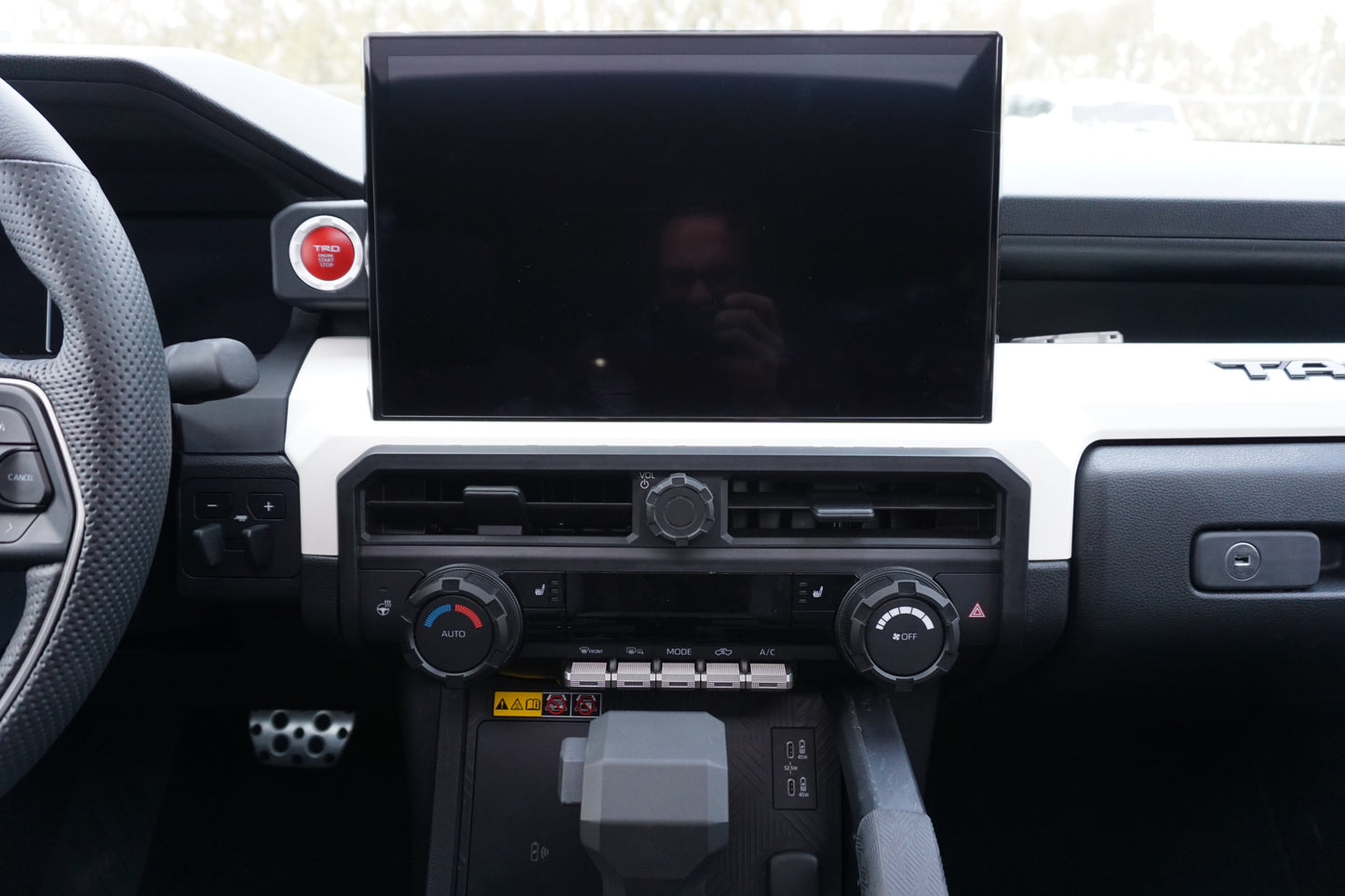 VENT TRIM 3 PC (2024+ TACOMA / 2025+ 4RUNNER) - BLACK