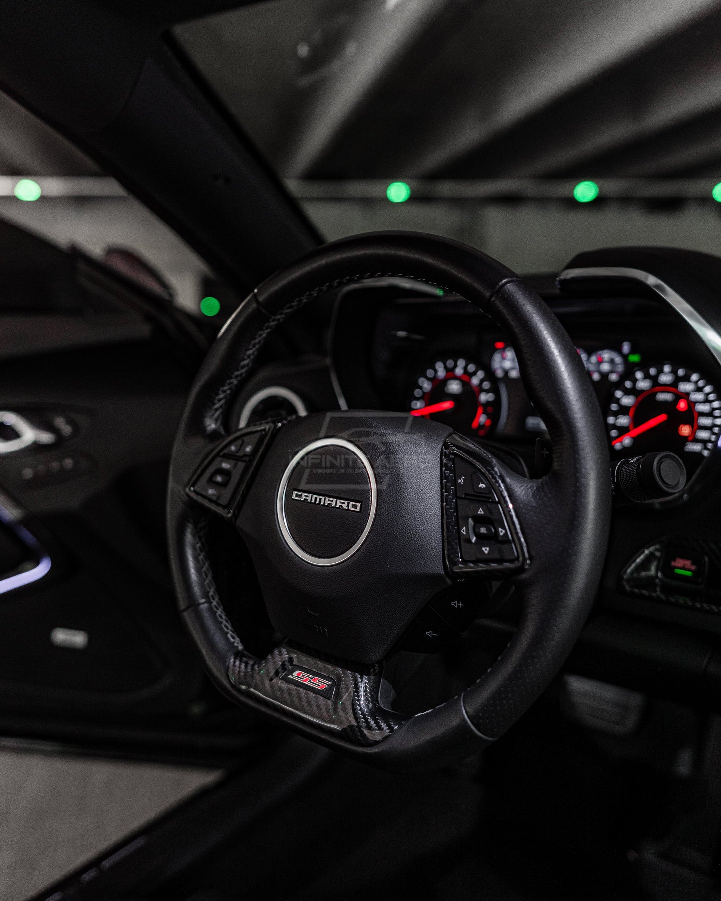 CAMARO 16-24 CARBON FIBER STEERING WHEEL TRIM COVER