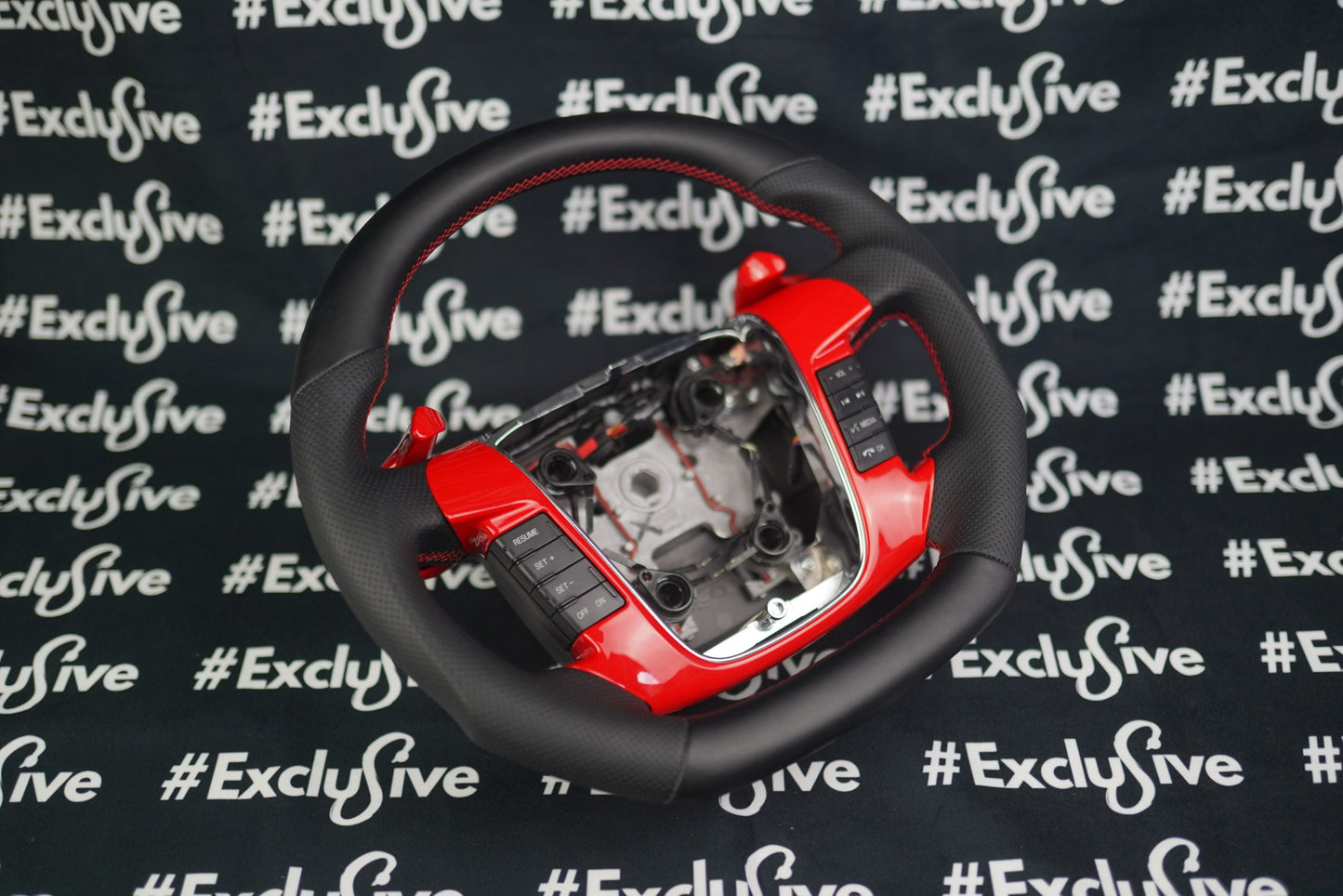 Exclusive Steering Custom Steering Wheel  for All Makes and Models