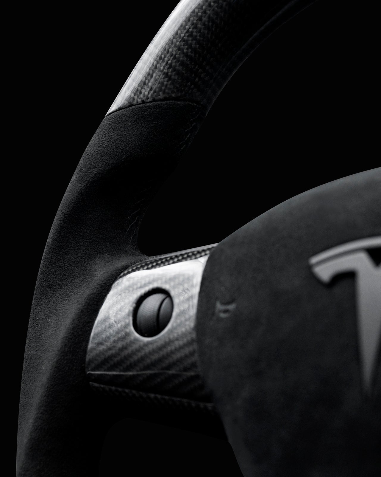 TESLA MODEL 3 / Y ALCANTARA FLAT BOTTOM VANTABLACK GLOSS CARBON STEERING WHEEL