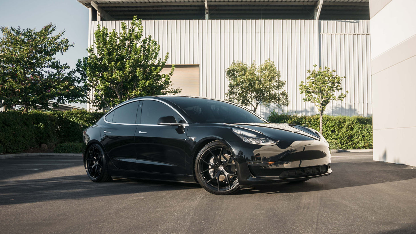 STREET+ COILOVERS SUSPENSION KIT - TESLA MODEL 3