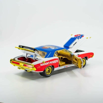 VP Racing 1970 Dodge Challenger Diecast— R/T HEMI 1:24 Scale
