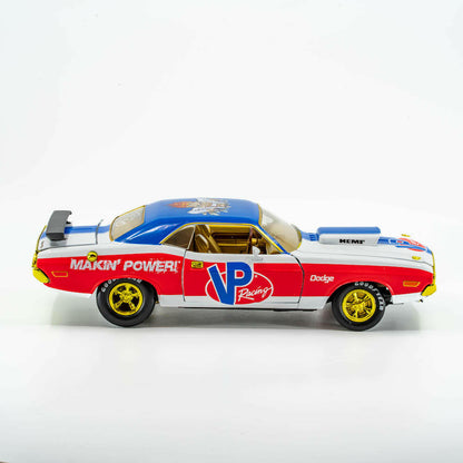 VP Racing 1970 Dodge Challenger Diecast— R/T HEMI 1:24 Scale