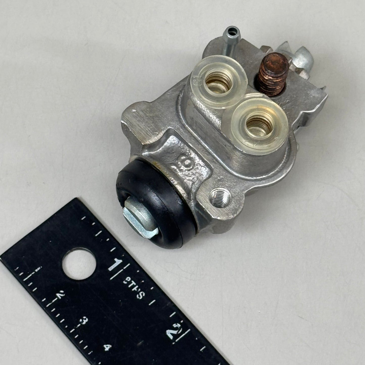 HONDA A, L. FR. Wheel Cylinder Assy TRX400 TRX450 4X4 OEM 45330-HN0-A01