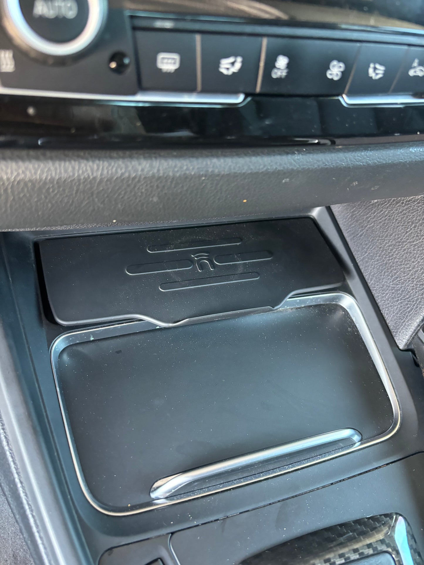 BMW F3X / F8X 3/4 SERIES (+M3/M4) Wireless Charger