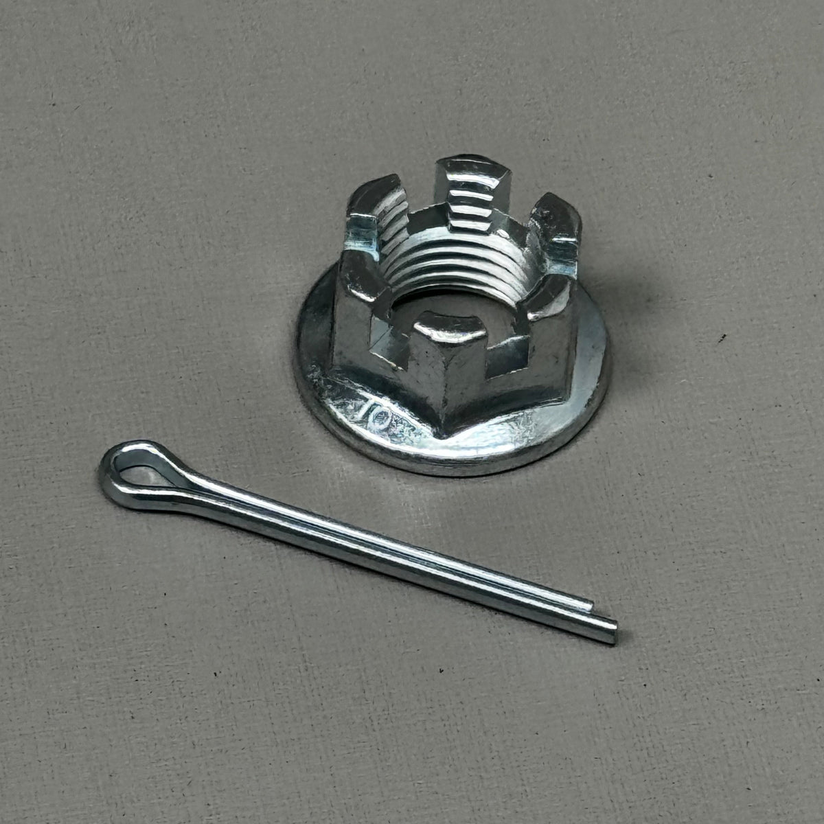 CARQUEST Suspension Control Arm & Ball Joint Assembly Toyota Sienna 810-690442B
