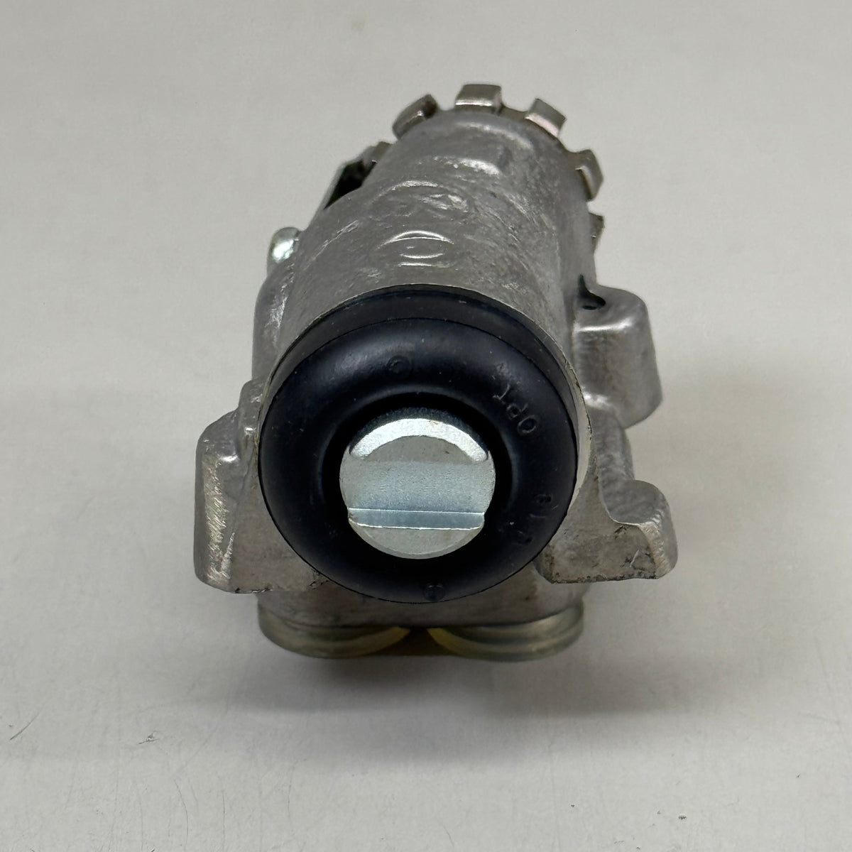 HONDA A, L. FR. Wheel Cylinder Assy TRX400 TRX450 4X4 OEM 45330-HN0-A01