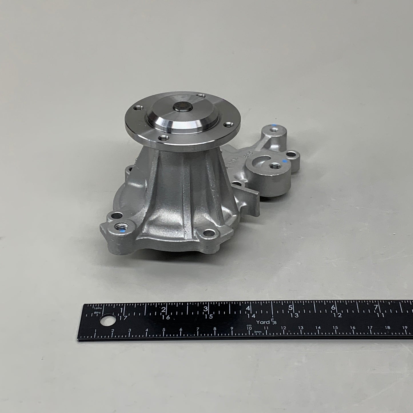GMB Engine Water Pump for Suzuki/Pontiac/Geo/Chevrolet Vehicles 187412 165-1150