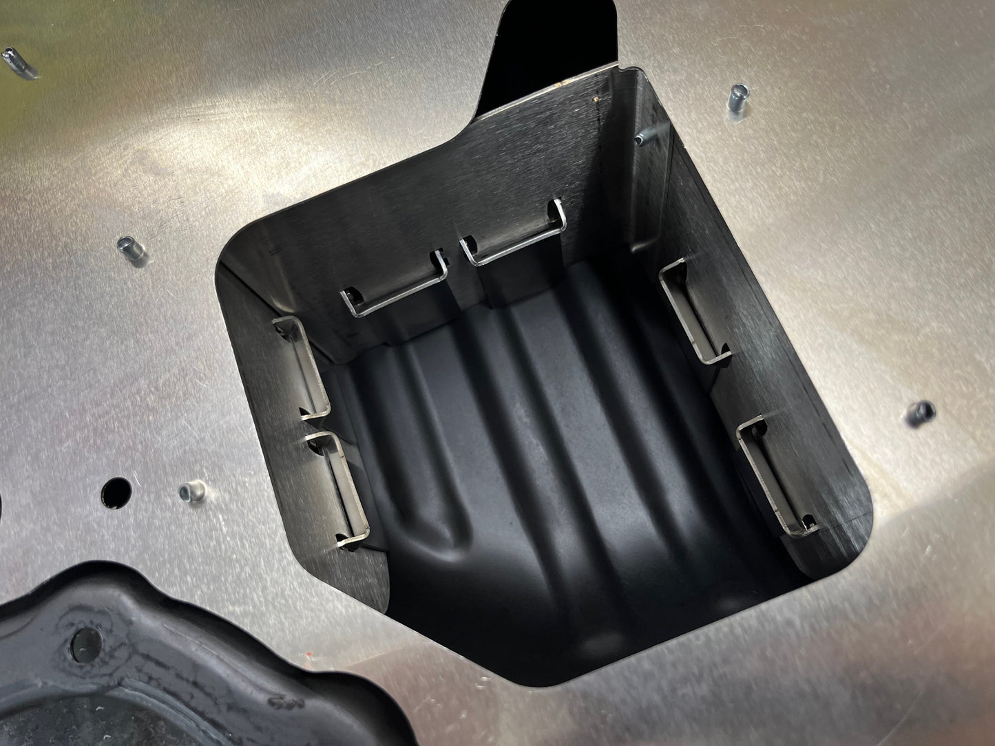 2UZ-FE 4.7 VVTI Toyota Tundra Sequoia Middle Sump Oil Pan Baffle Anti Oil Starvation Upgrade