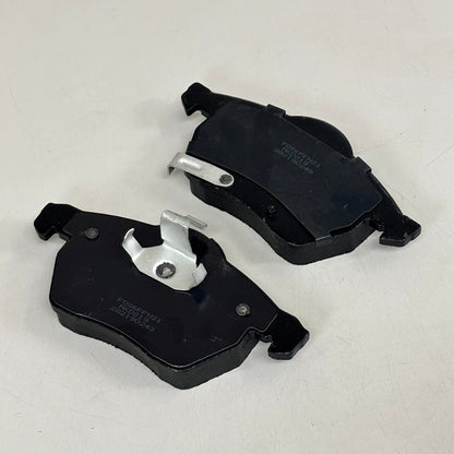 CARQUEST Premium Gold Brake Pads Semi-Metallic MKD819
