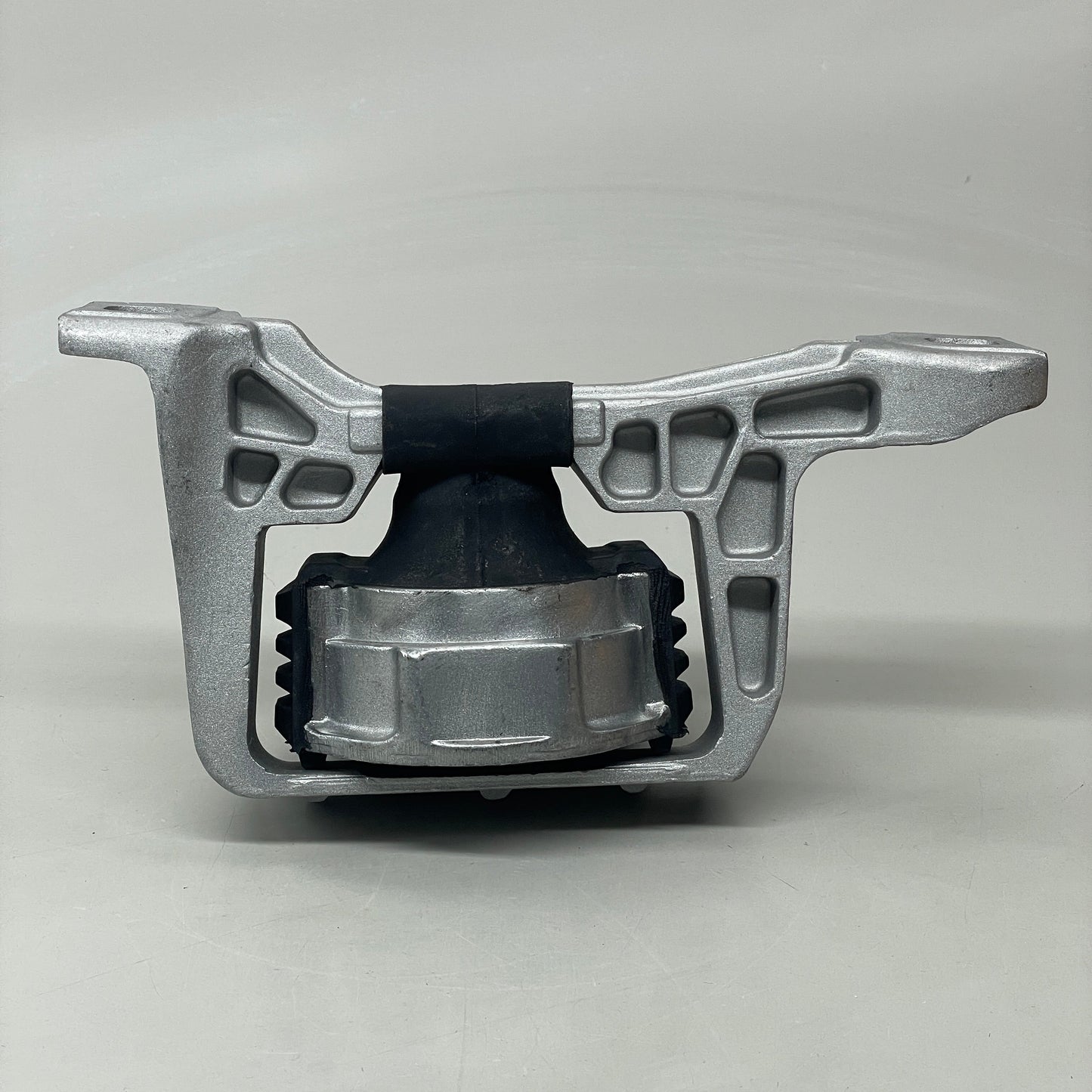 BECK ARNLEY Engine Mount for Mazda 3 Vehicles 104-1636