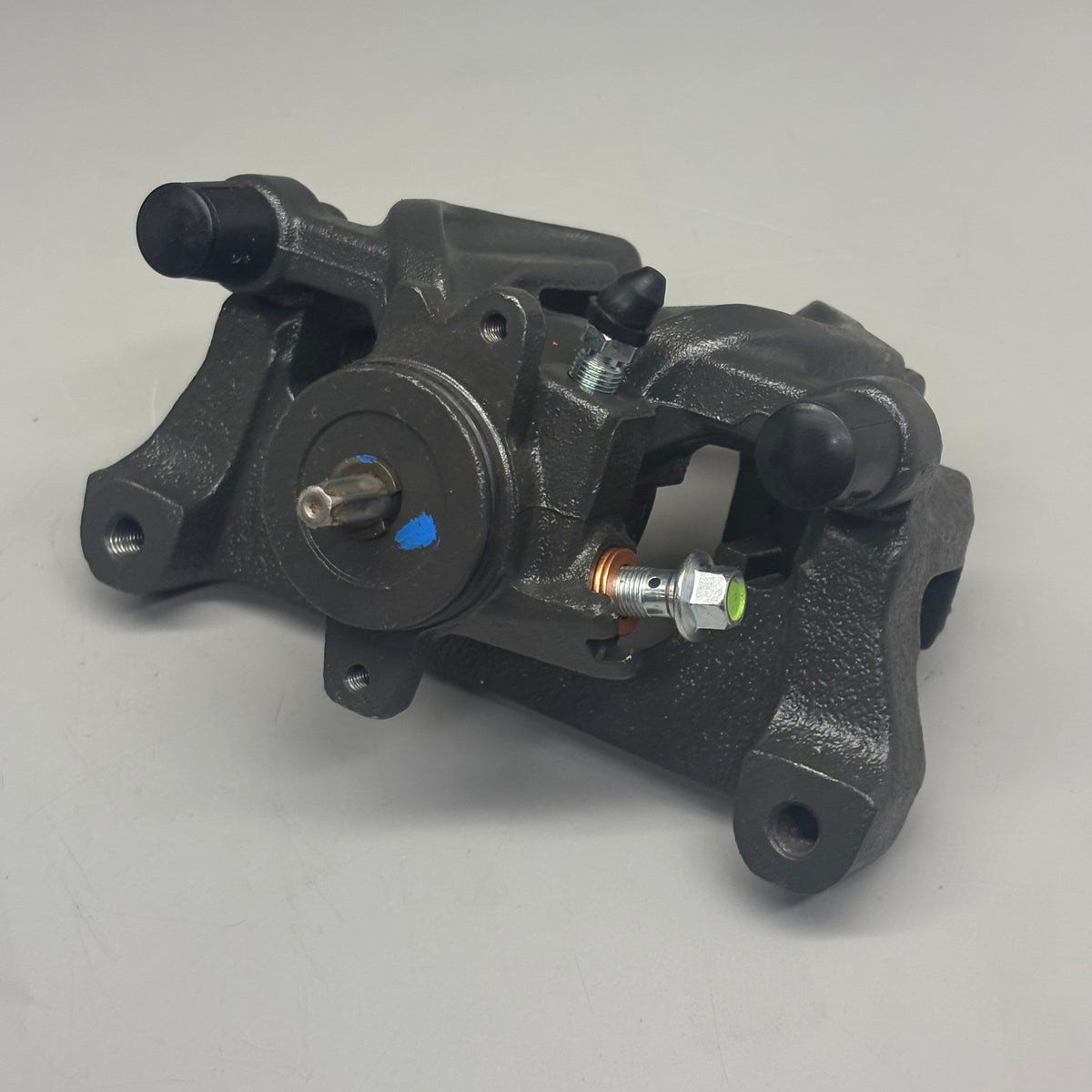 SILENT STOP Semi Loaded Caliper Disc Brake For Subarus 12-8686