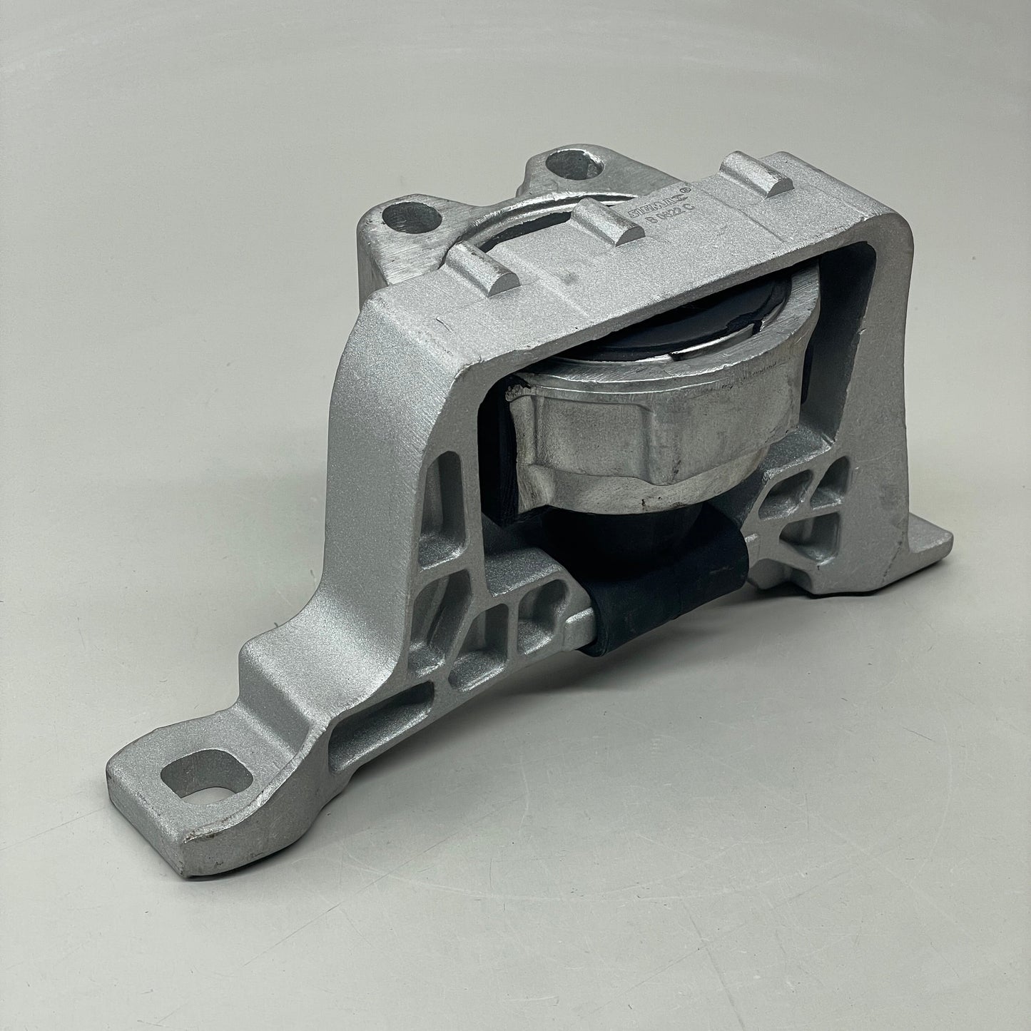 BECK ARNLEY Engine Mount for Mazda 3 Vehicles 104-1636