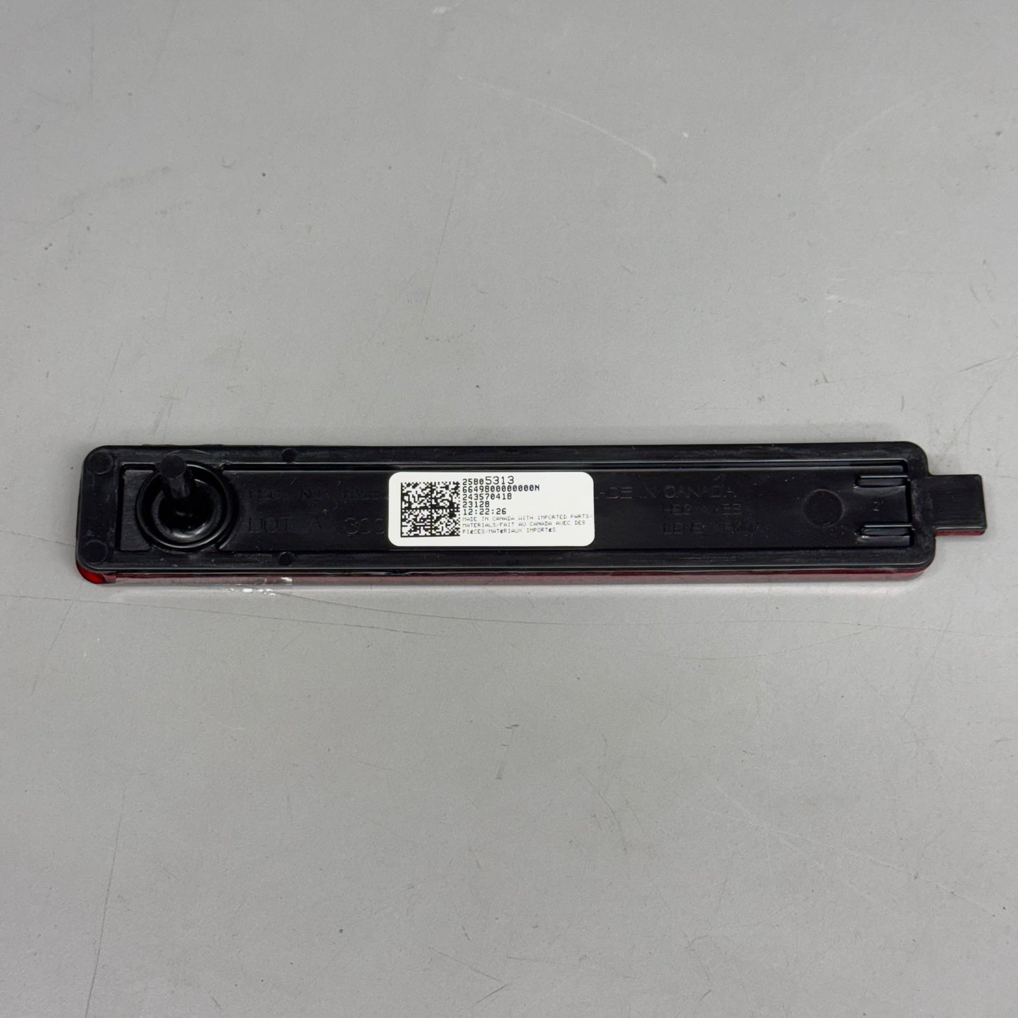 HONDA GM GENUINE PARTS REAR BUMPER COVER REFLECTOR 25805313