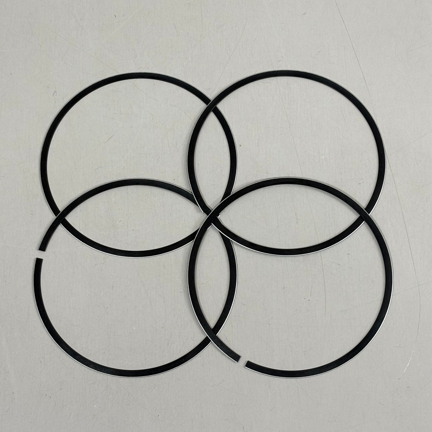 HASTINGS (SET OF 4) Piston Rings For Ford Car Capri 1969-77 3L 2 cyl. 6791 020