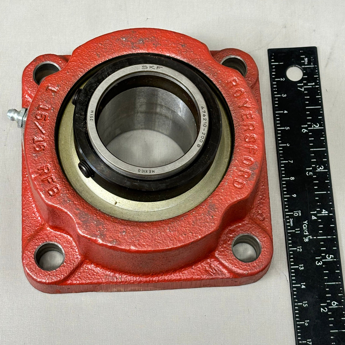 ROYERSFORD R2000 Spherical Bearing 2 Square Flange Expansion Red 40-05-E200