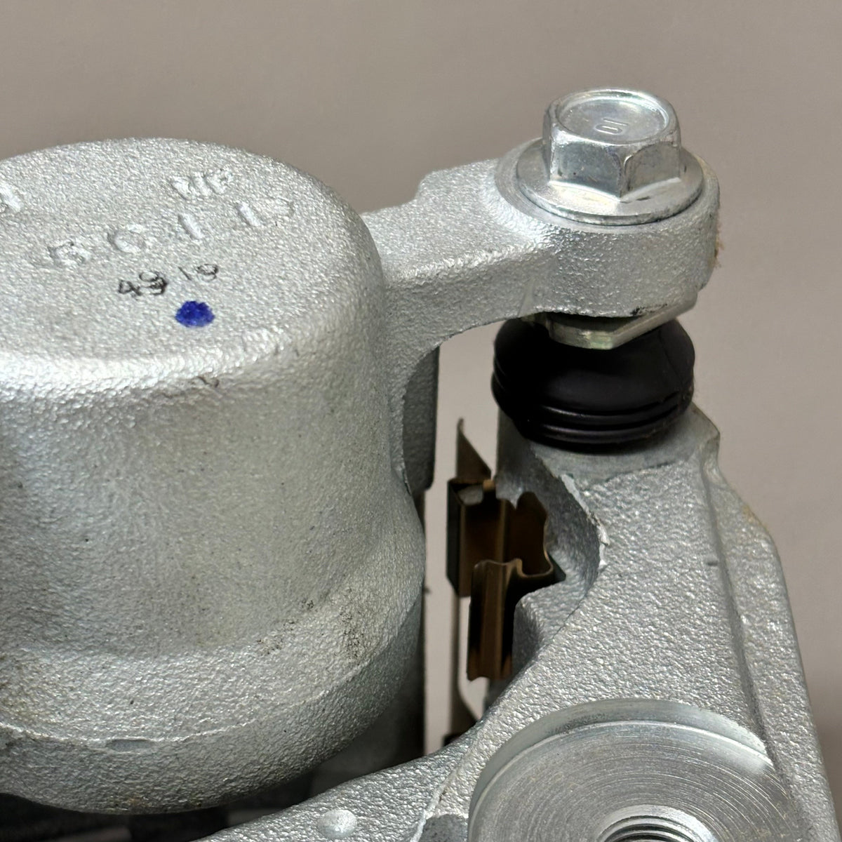 HONDA Caliper Left Front Assembled in USA Genuine OEM 45019-SZA-305