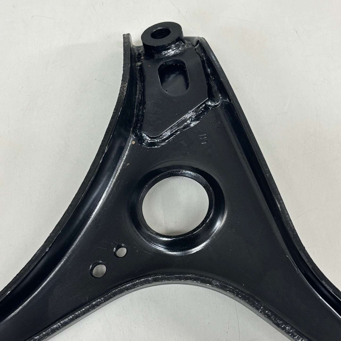 CARQUEST Front Left Lower Suspension Control Arm for Ford & Mercury 520-243