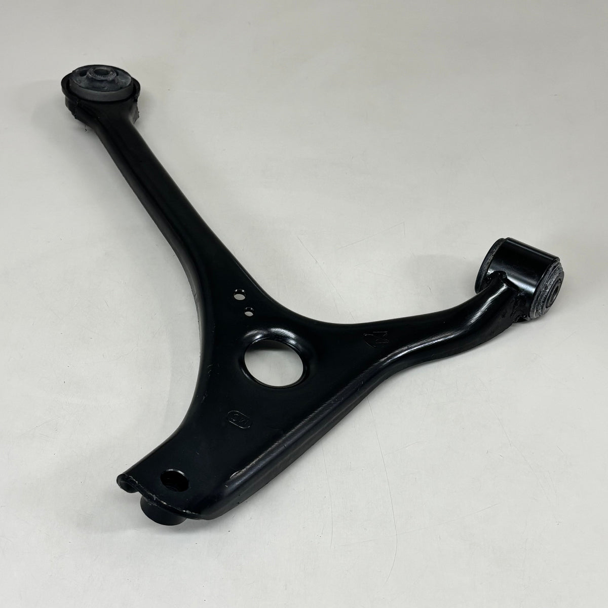 CARQUEST Front Left Lower Suspension Control Arm for Ford & Mercury 520-243