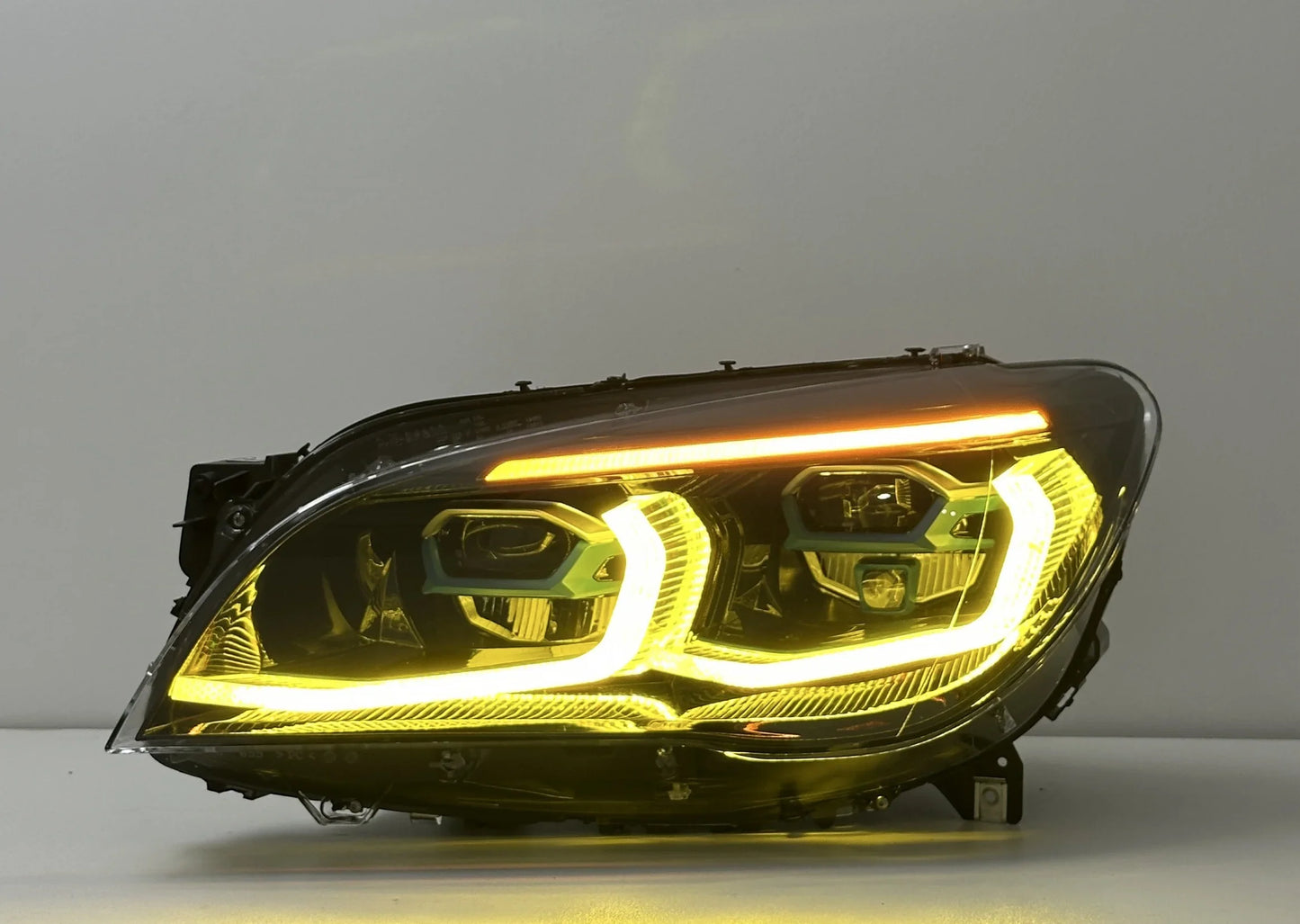BMW 7 Series F02 G12 Style LED Headlight Assembly with Dual-Color DRL (Yellow / White) 2013 - 2015 (Replaces 63117228423)