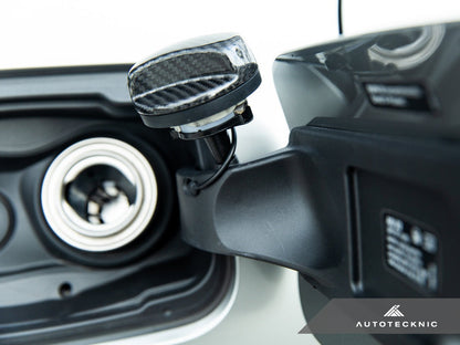 AutoTecknic Dry Carbon Competition Fuel Cap Cover - BMW G22/ G26 4-Series