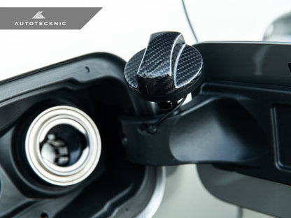 AutoTecknic Dry Carbon Competition Fuel Cap Cover - BMW E60 M5 | 5-Series
