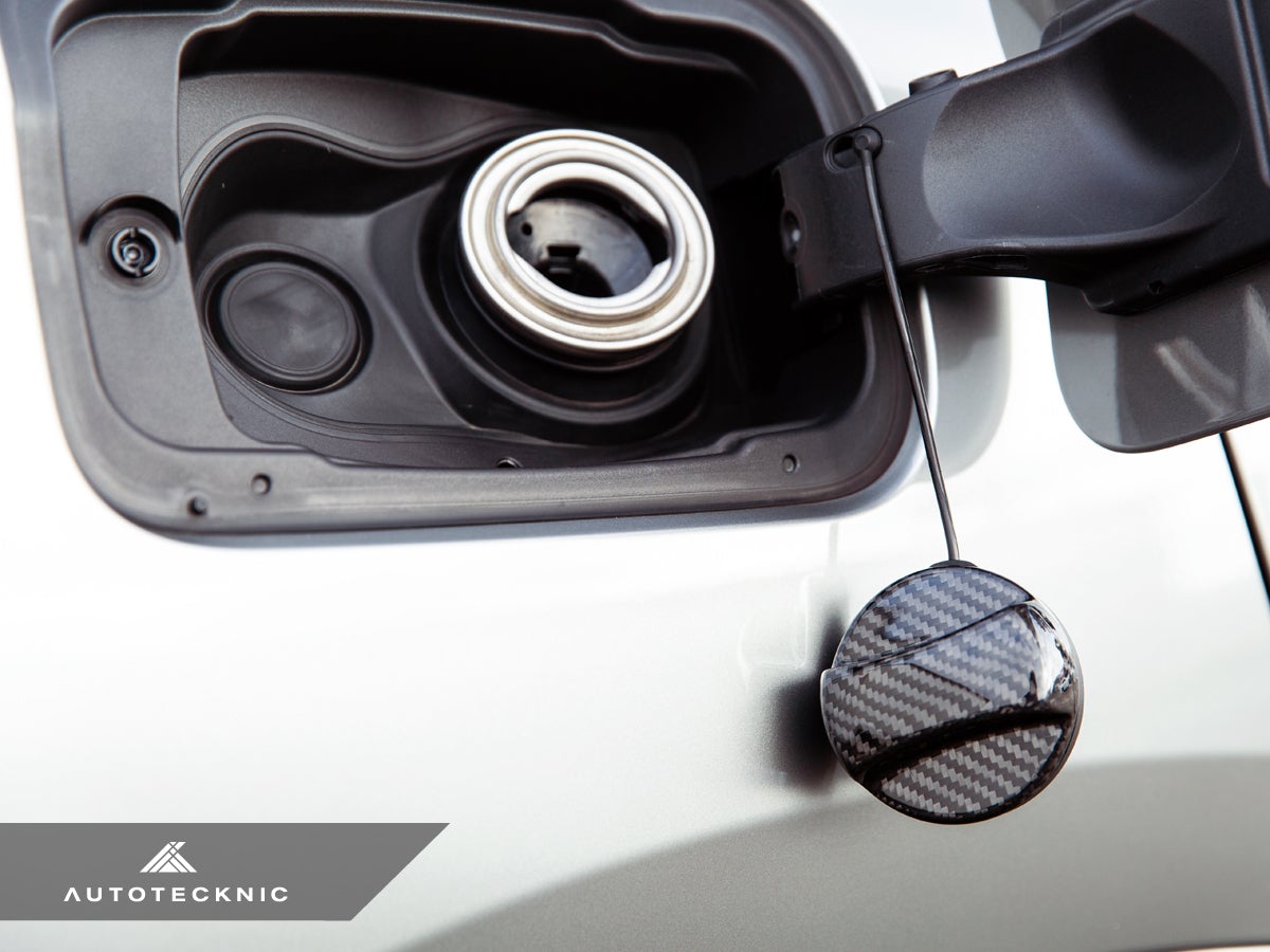 AutoTecknic Dry Carbon Competition Fuel Cap Cover - BMW E63/ E64 M6 | 6-Series