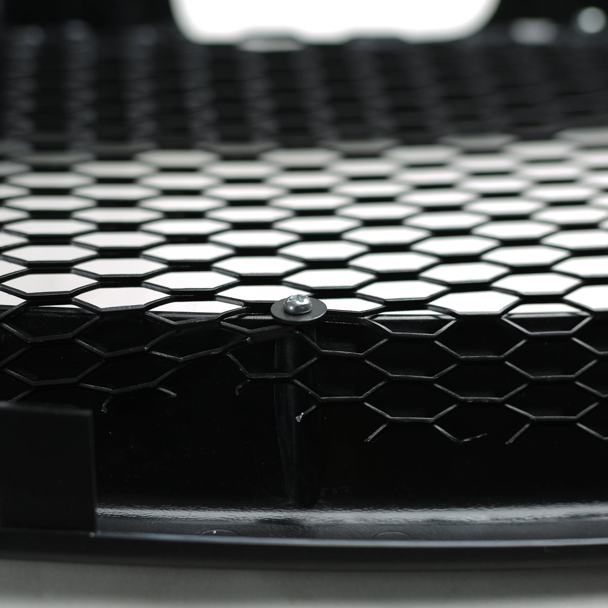 2005-2006 Nissan Altima Black ABS Mesh Grille