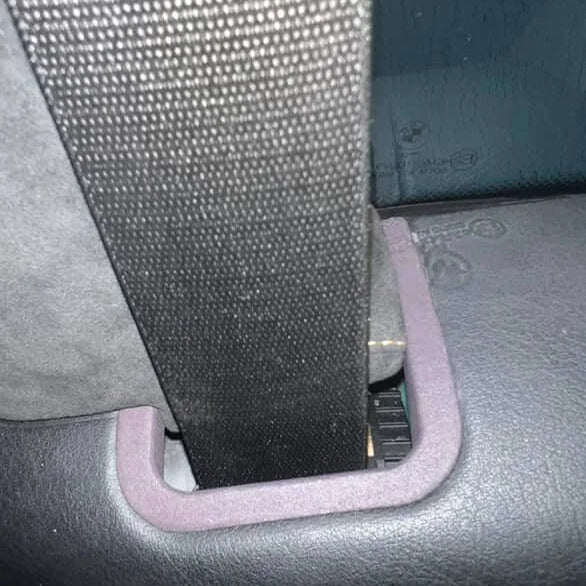 - BMW Z3 Coupe - Seatbelt Trim