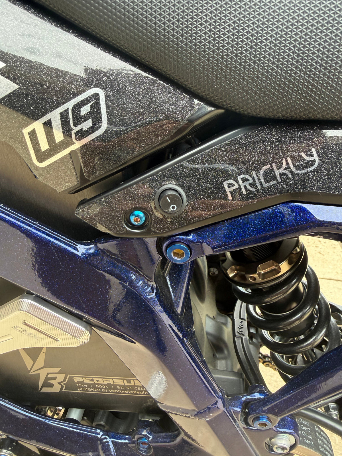 Titanium Ultrabee Subframe plastics bolts