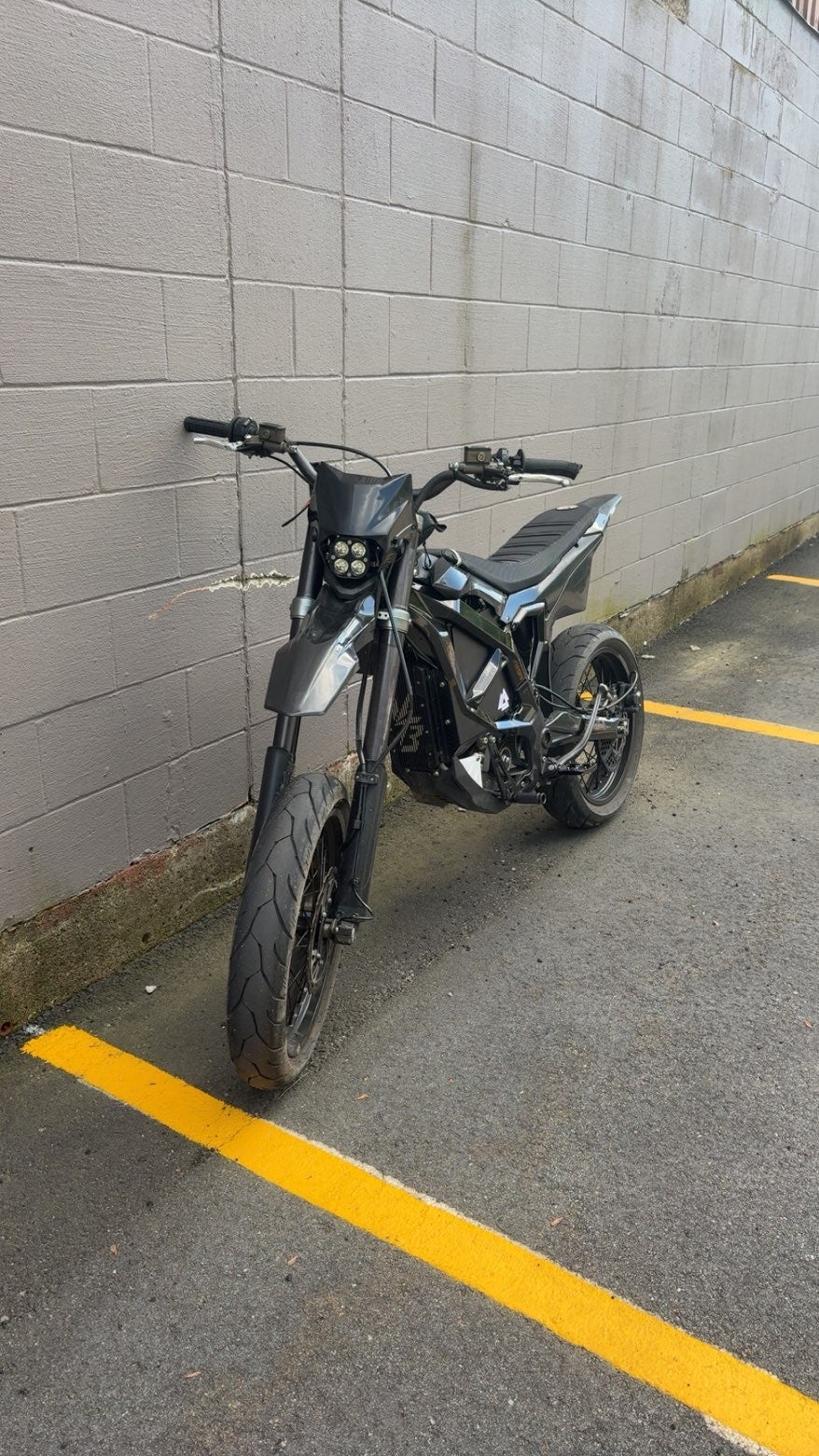 Surron ultra bee super motos