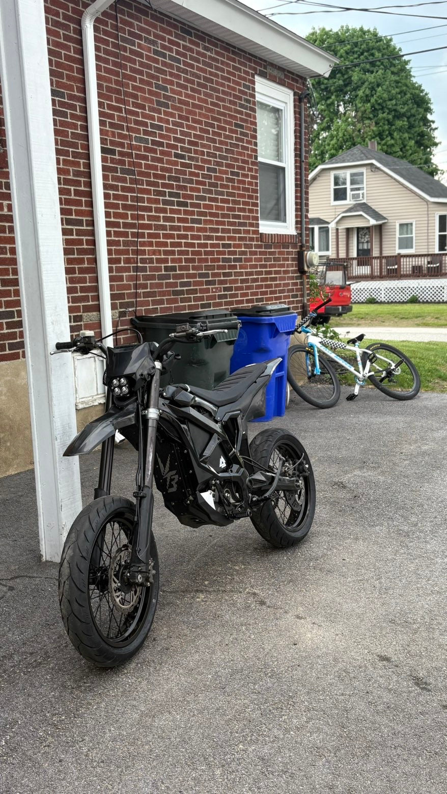 Surron ultra bee super motos