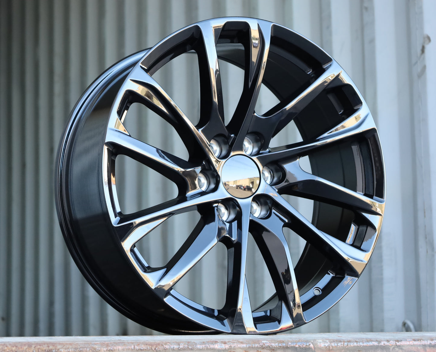 GM4 22x9 6x139.7 +24 78.1 GLOSS BLACK (FITS GMC SILVERADO TAHOE SIERRA)
