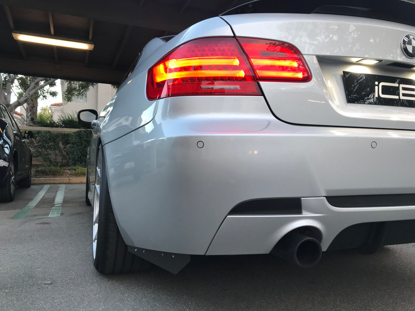 BMW Carbon Fiber Rear Bumper Splitter Extensions Matte Dry (Rivets)