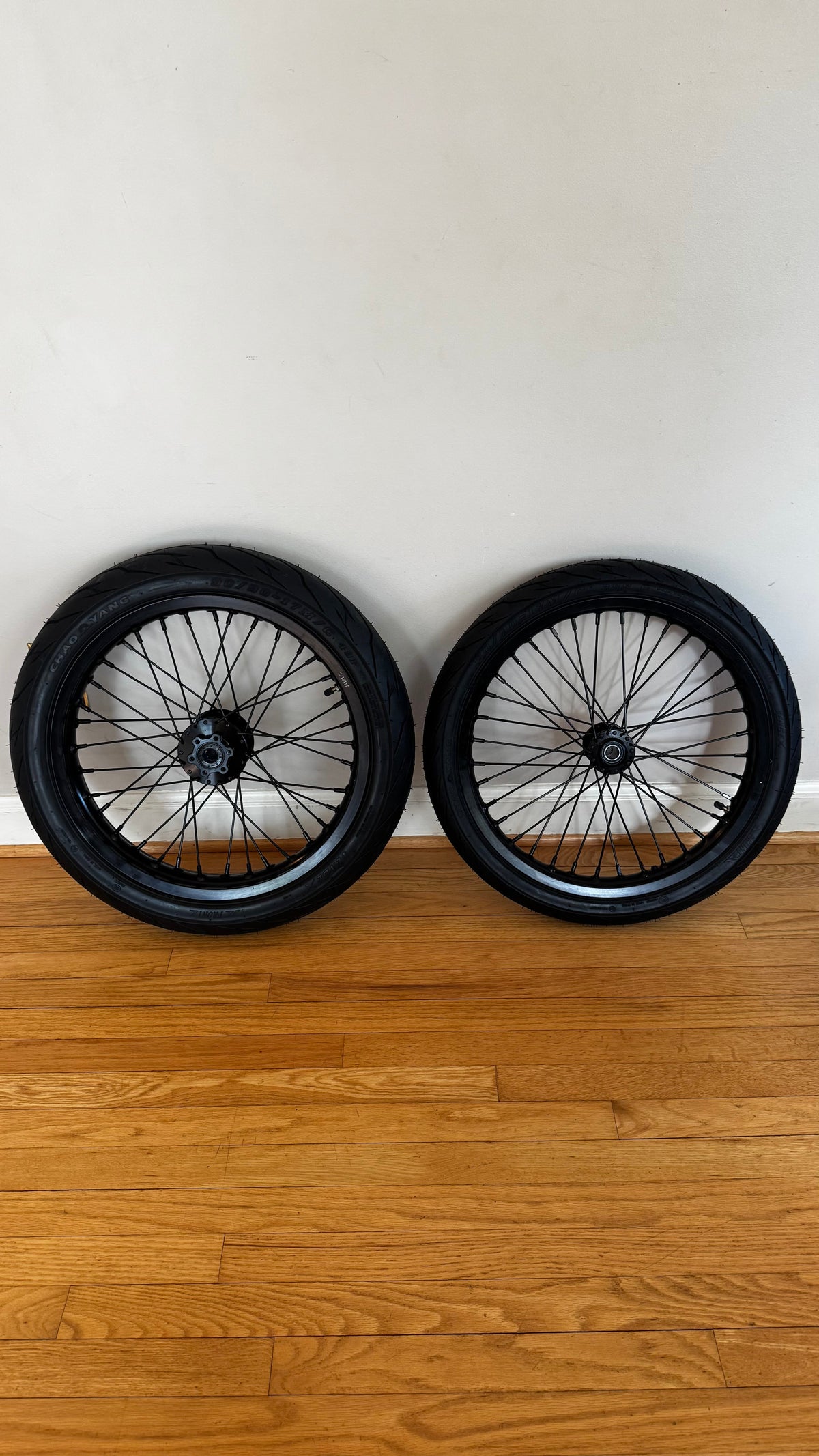 Talaria XXX supermoto wheel set