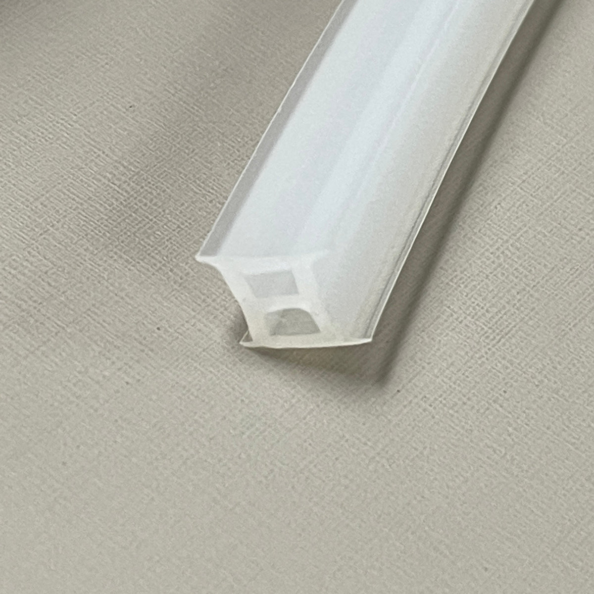 CR LAURENCE EZ Glaze Soundstrip Extruded Silicone Gasket 3/8" Clear 100' EZ38XC (New)