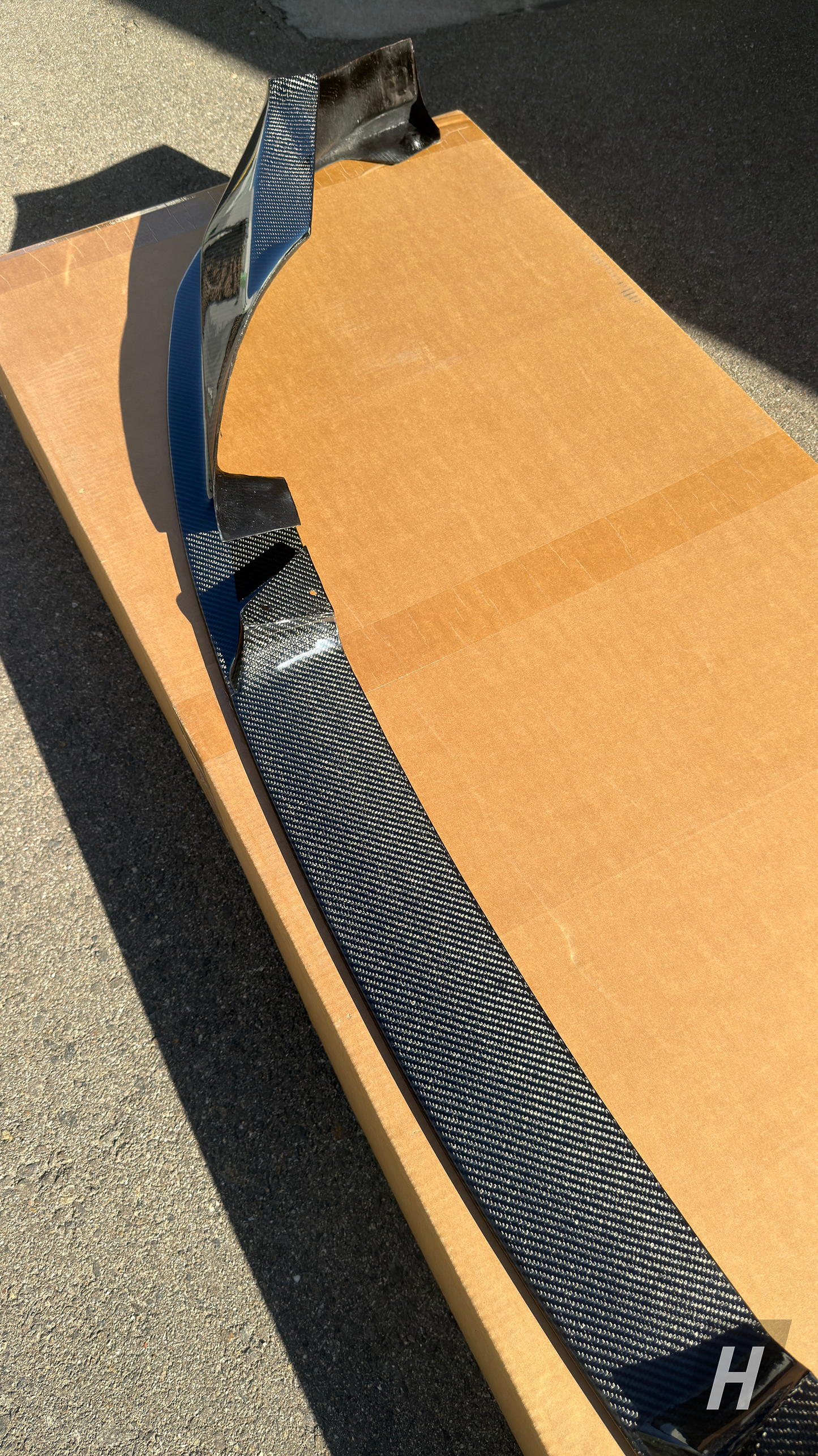Performance V1 Carbon Fiber Front Lip - F90 M5