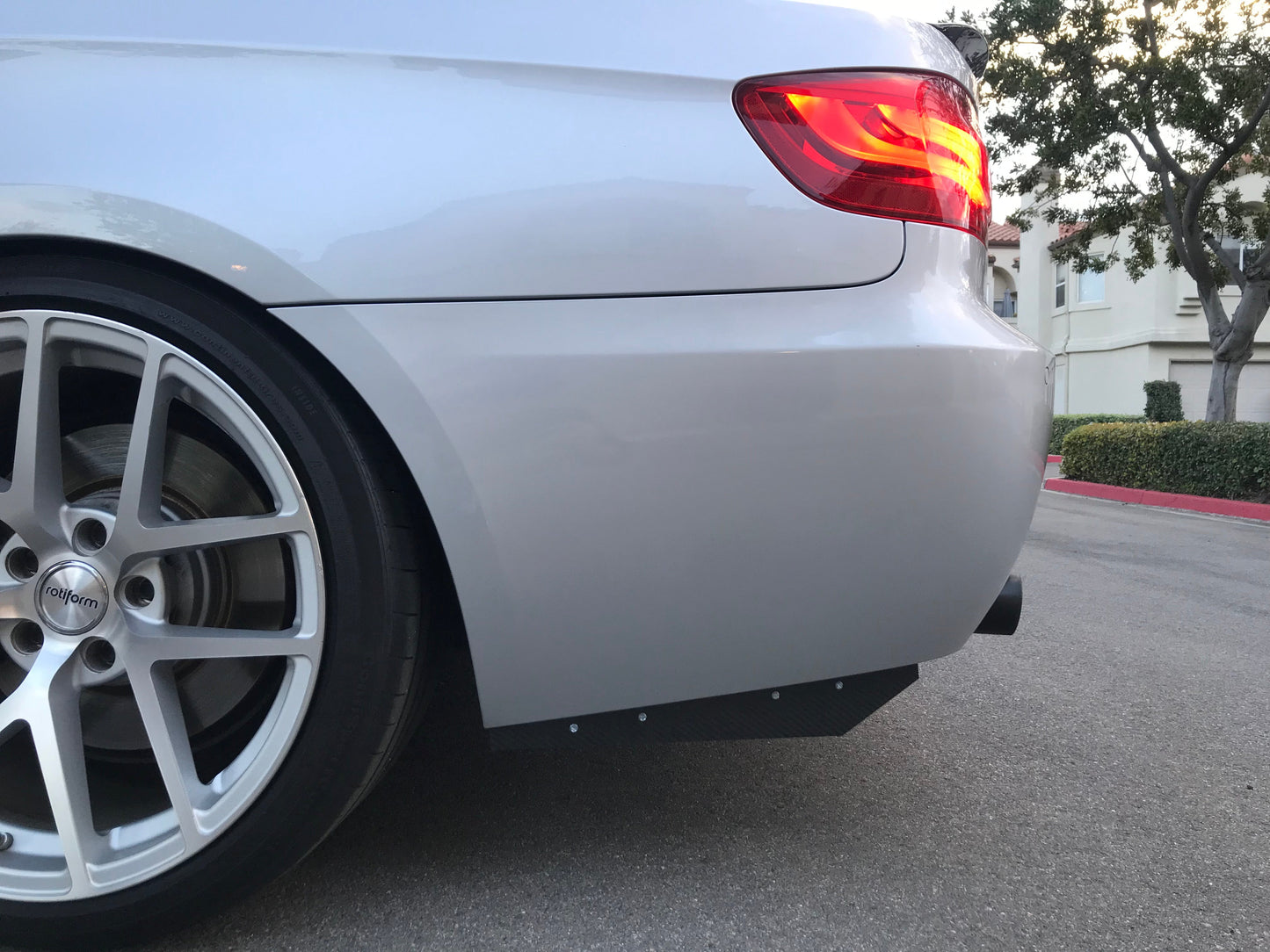 BMW Carbon Fiber Rear Bumper Splitter Extensions Gloss Wet (Rivets)