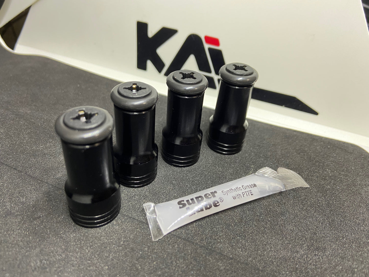 14mm long injector adapters.