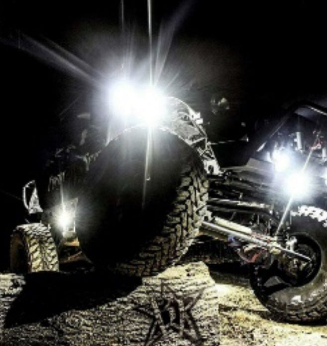 Shoreline Offroad Pro Series 8pc Pure White Rock light Kit